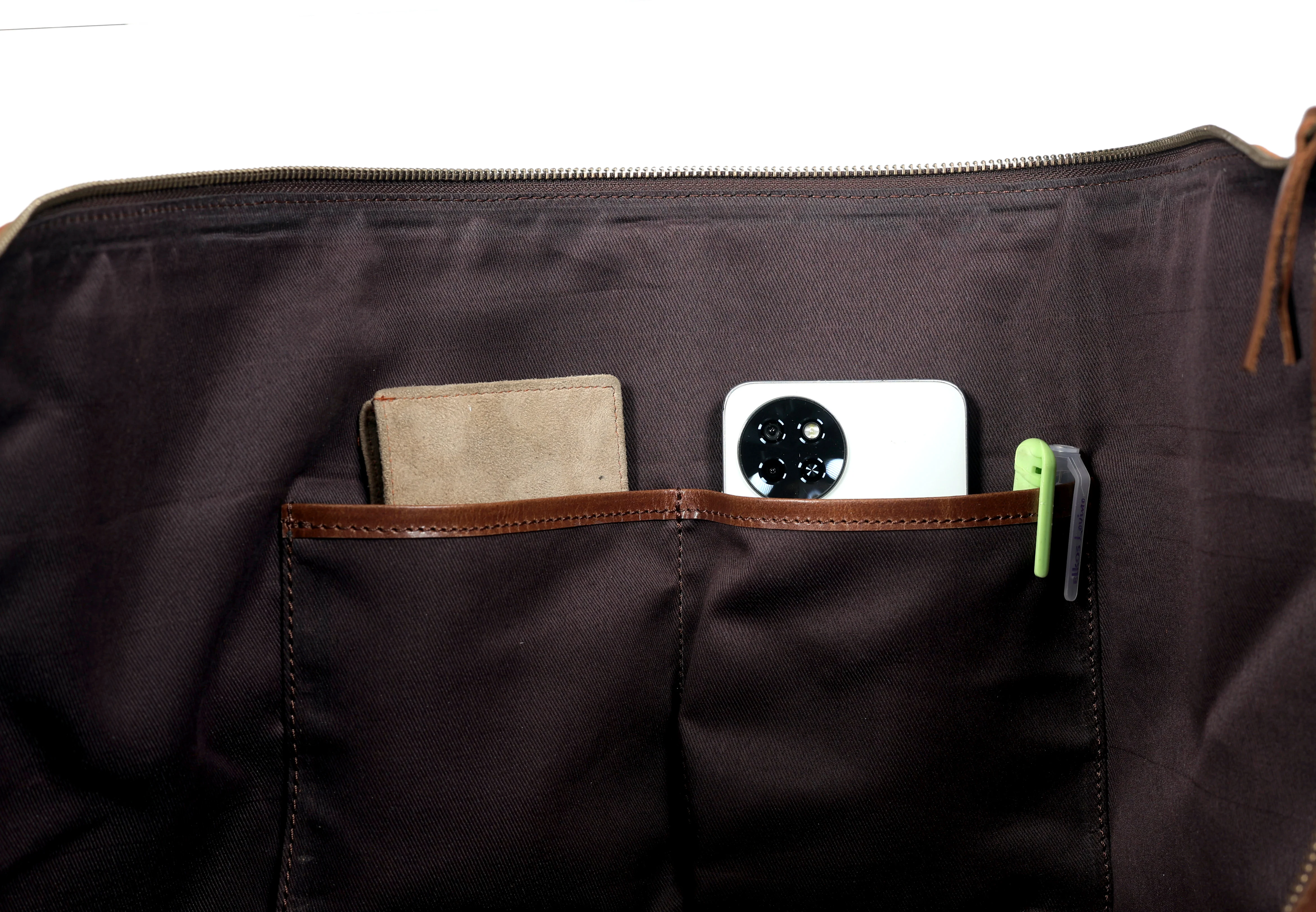 The Eurocraft Buffalo Leather Duffle bag - Image 10