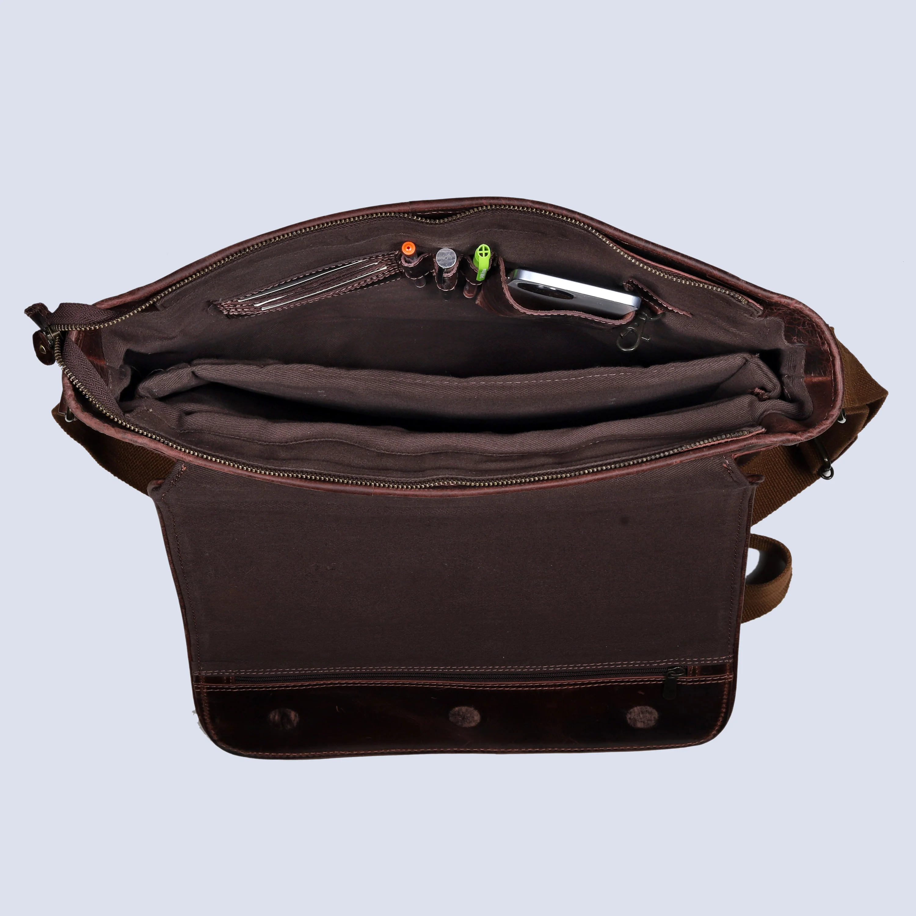 The Regal Buffalo Leather Briefcase - Image 11